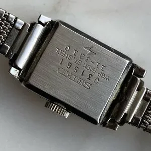 Seiko | Accessories | Vintage Seiko Tank Watch Petite  display picture 1